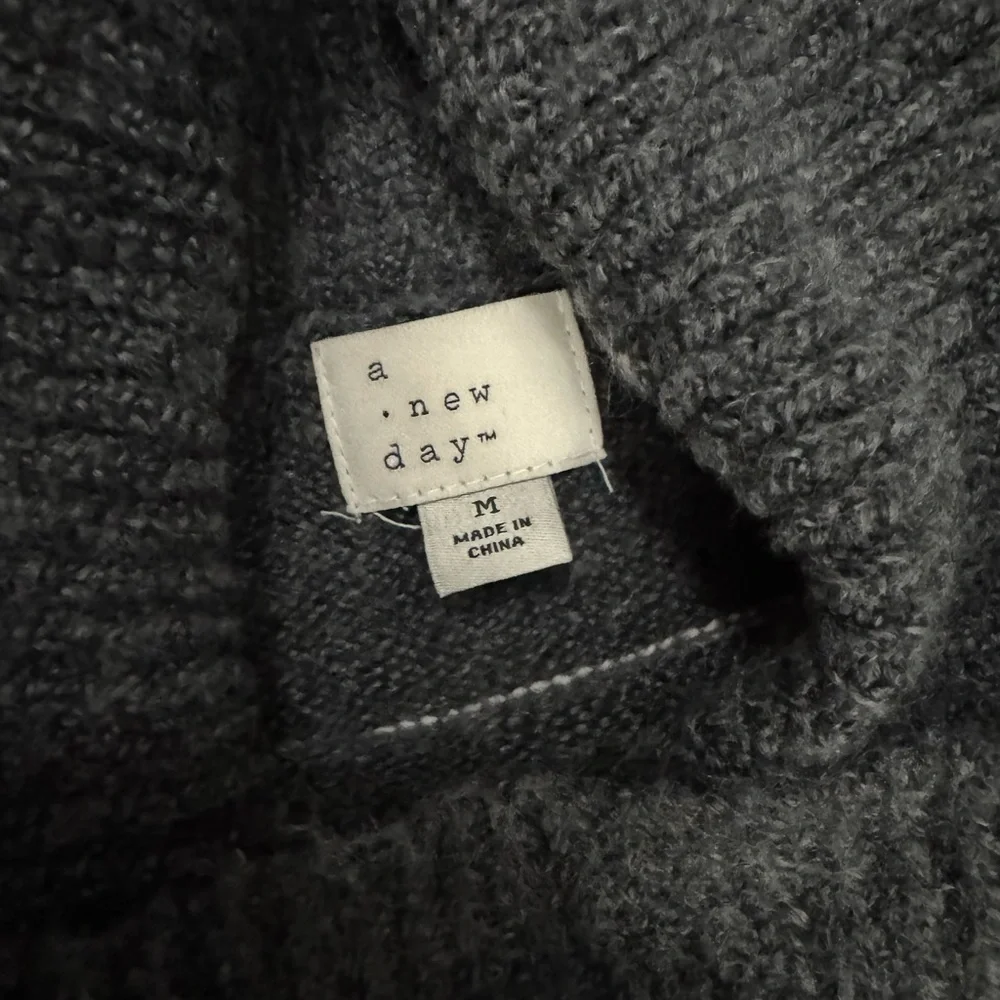 SOFT Gray Stripe Turtleneck Tunic Sweater Sz M
